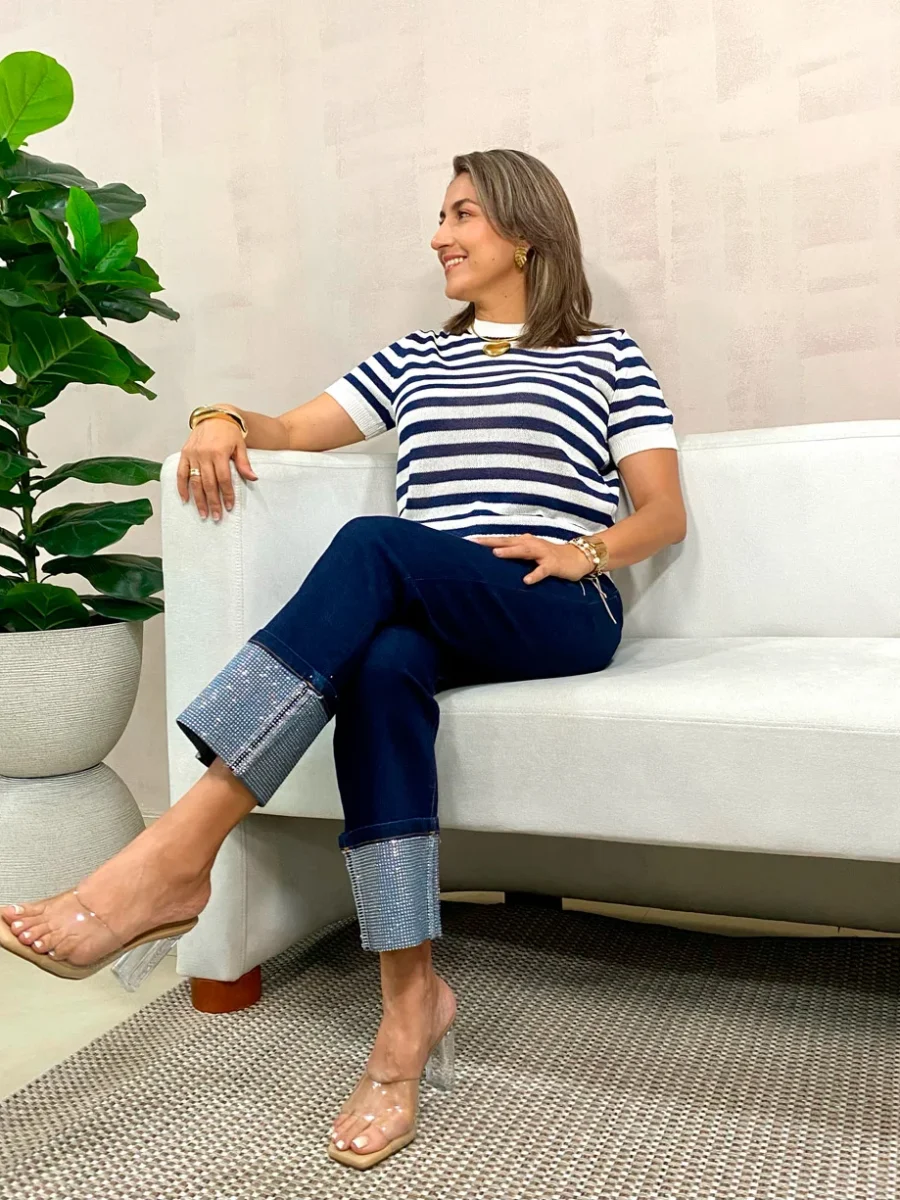 Blusa cuello redondo combinado rayas azules y beige