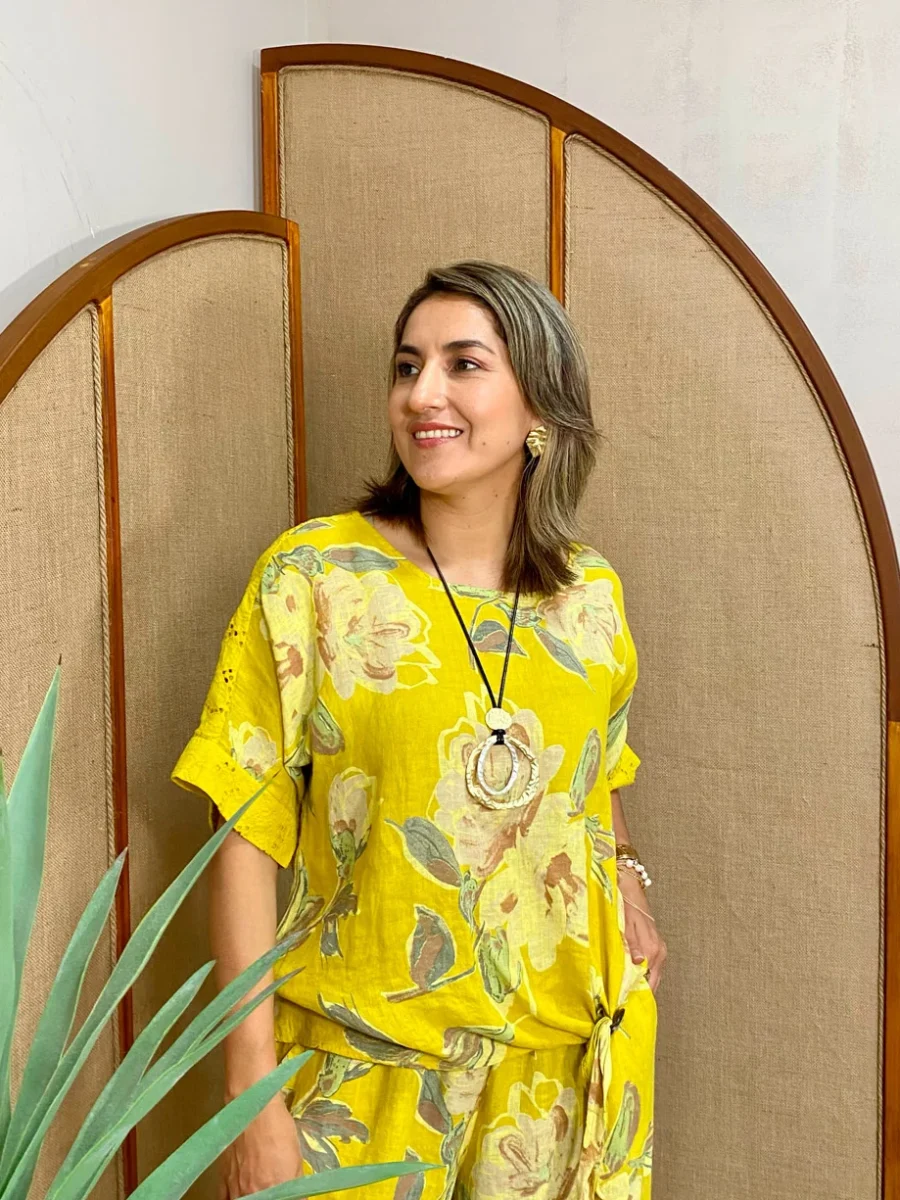 Blusa 100% lino estampado floral