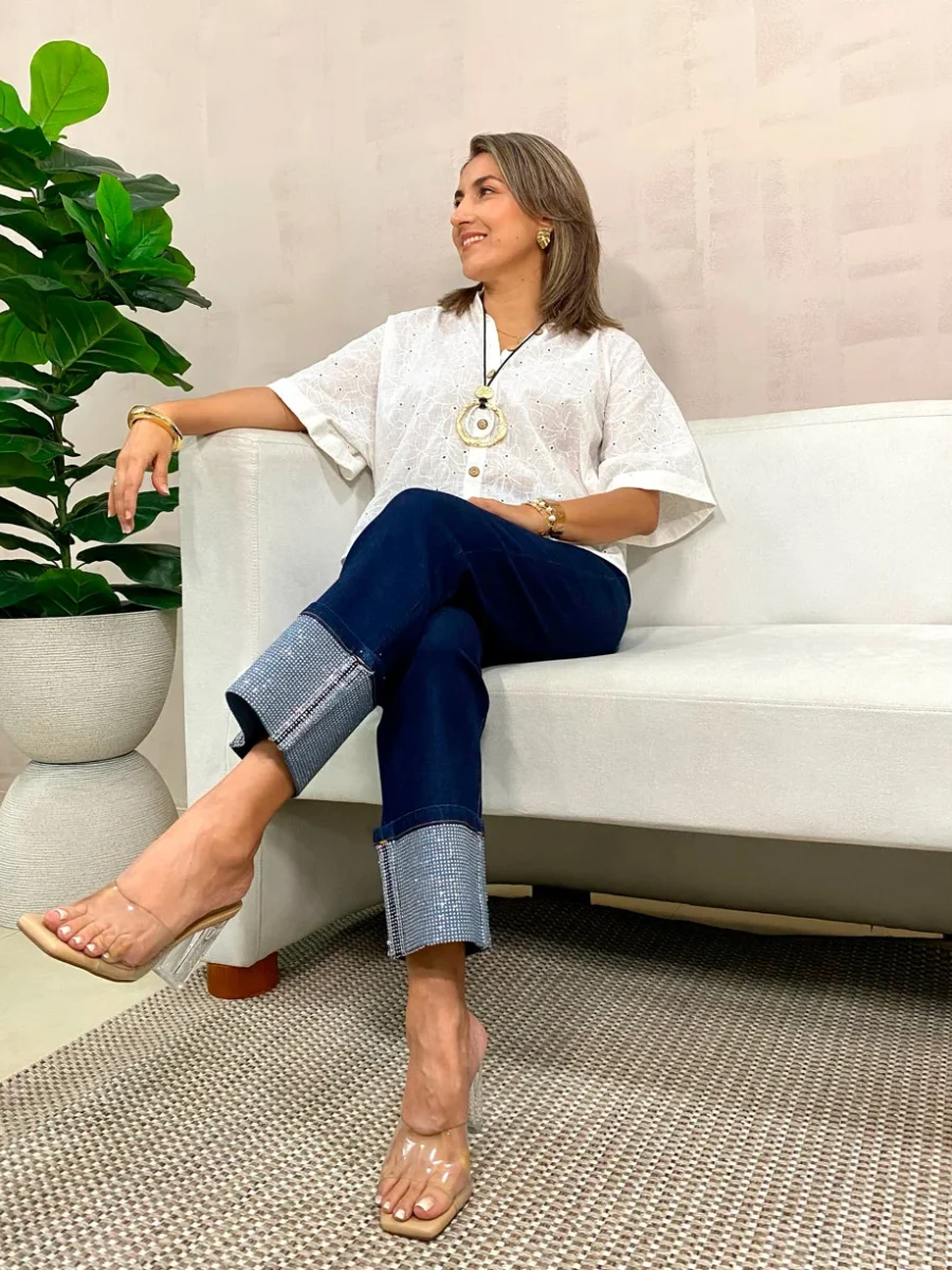 Blusa manga corta con botones frontales