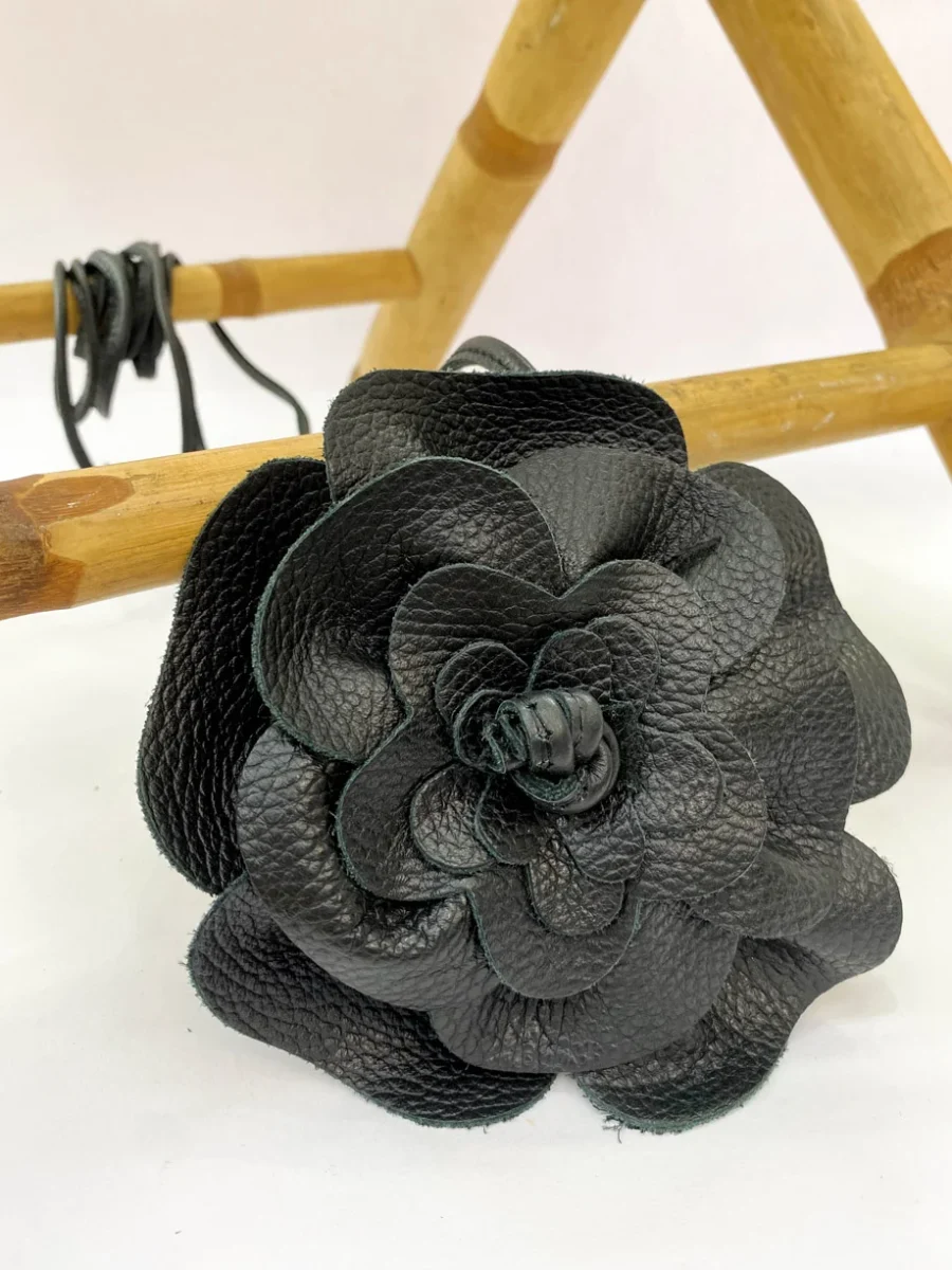 Cinturón de Amarrar Flor Cuero