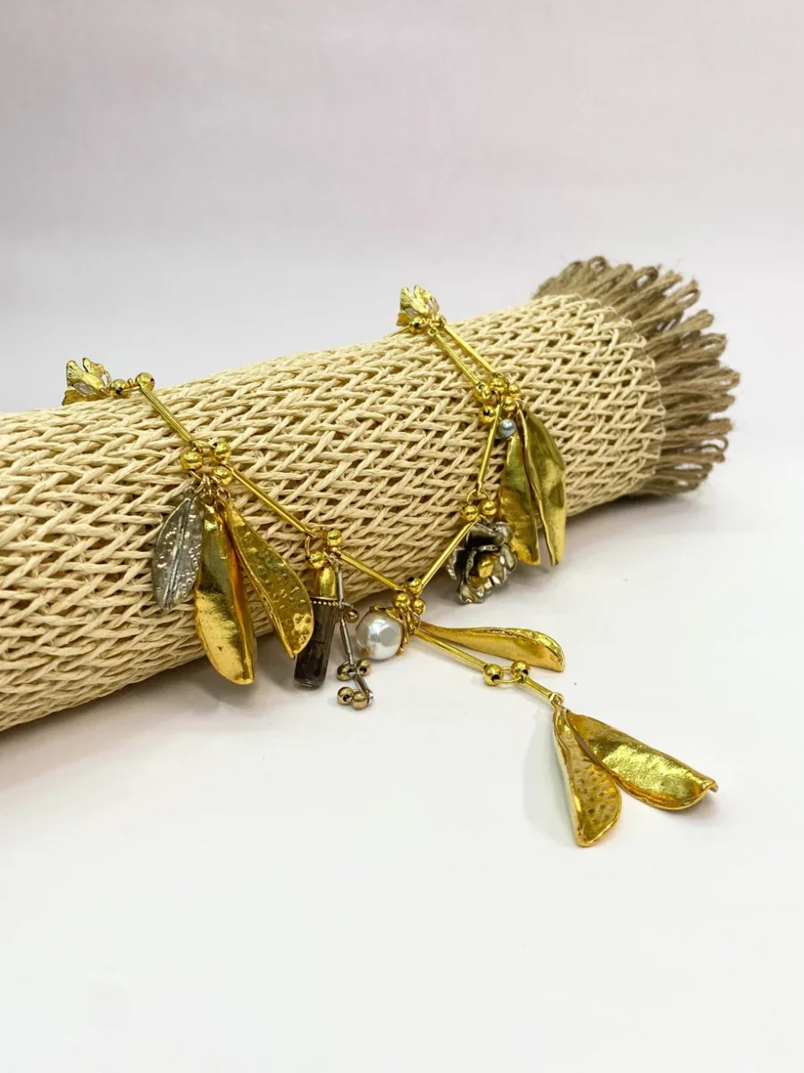 Collar Dijes Hojas Dorado