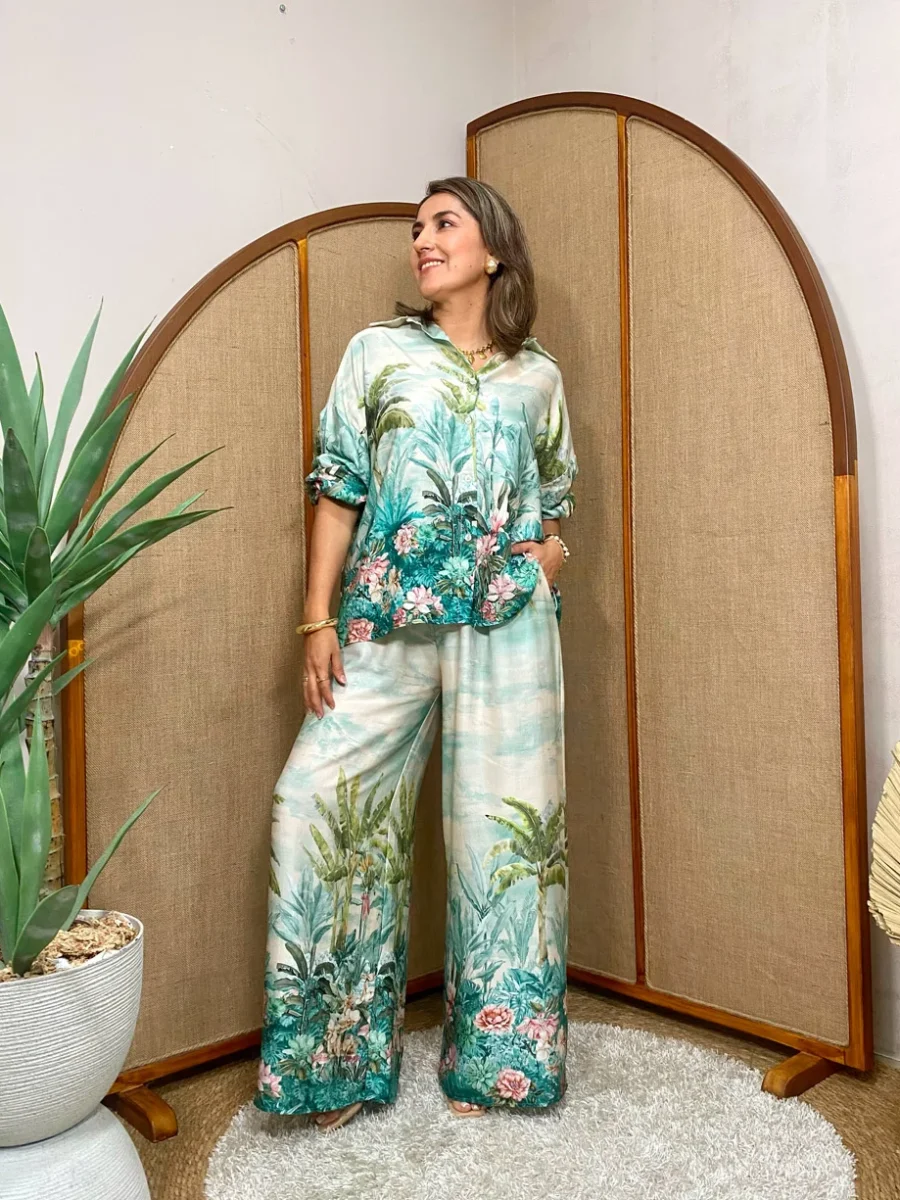 Conjunto estampado palmeras