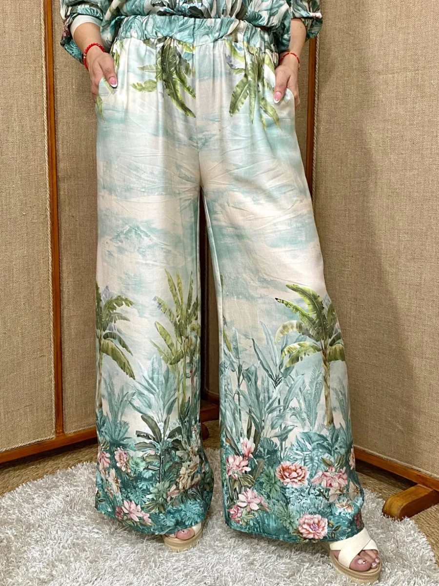 Pantalón palazzo con elástico en pretina y bolsillos laterales