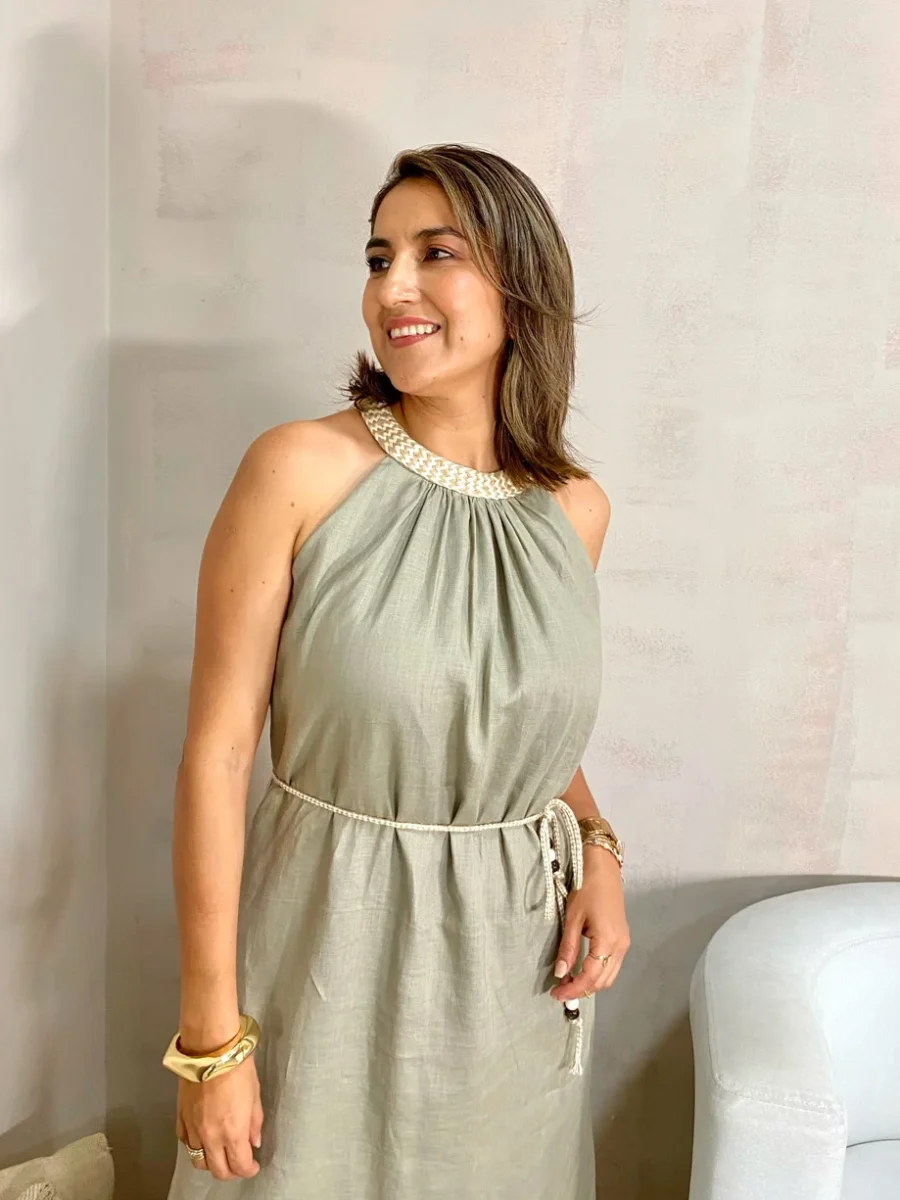 Vestido maxi en lino cuello halter