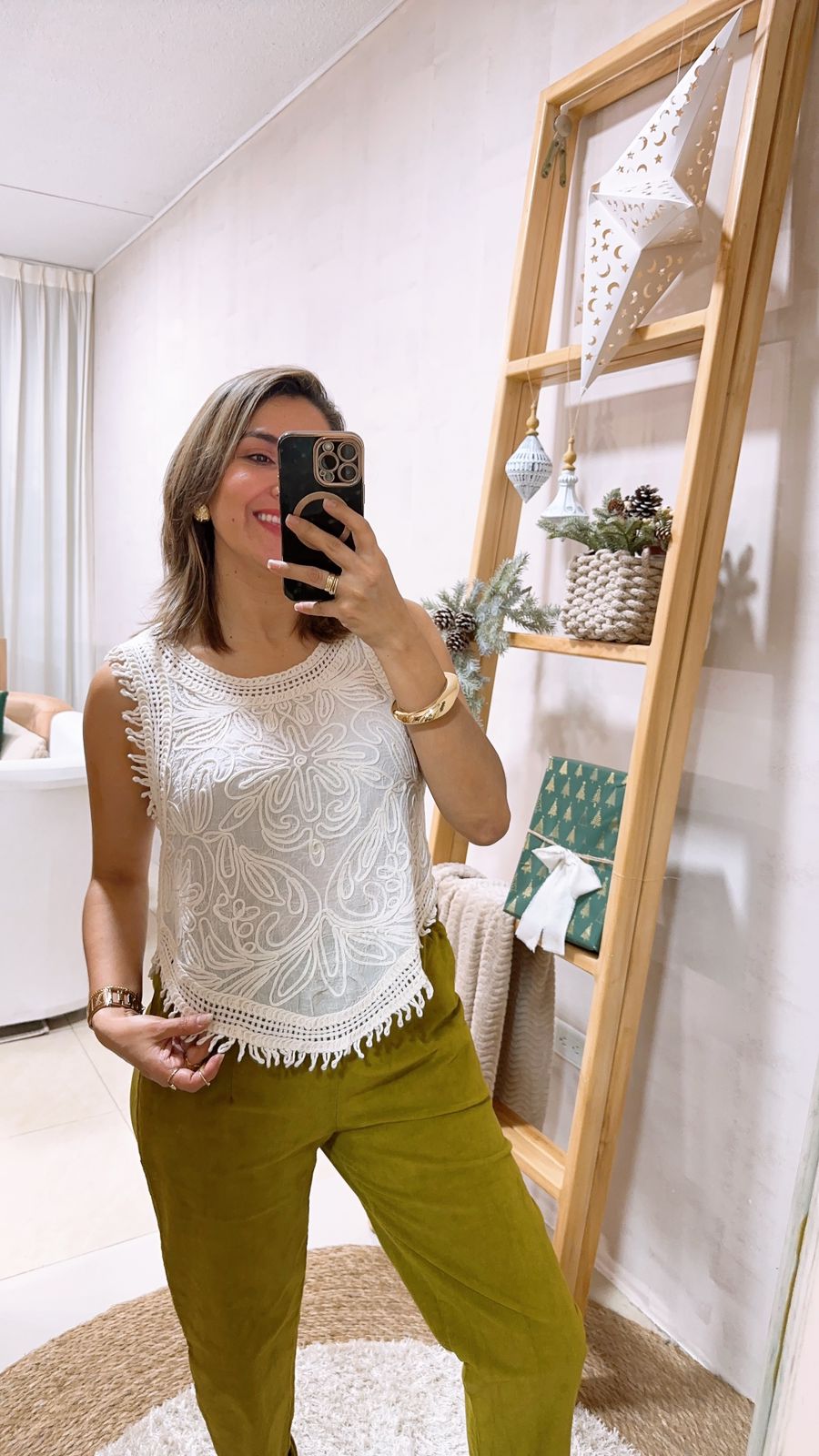 Blusa con detalles bordados y flecos en cenefa - S, crudo claro