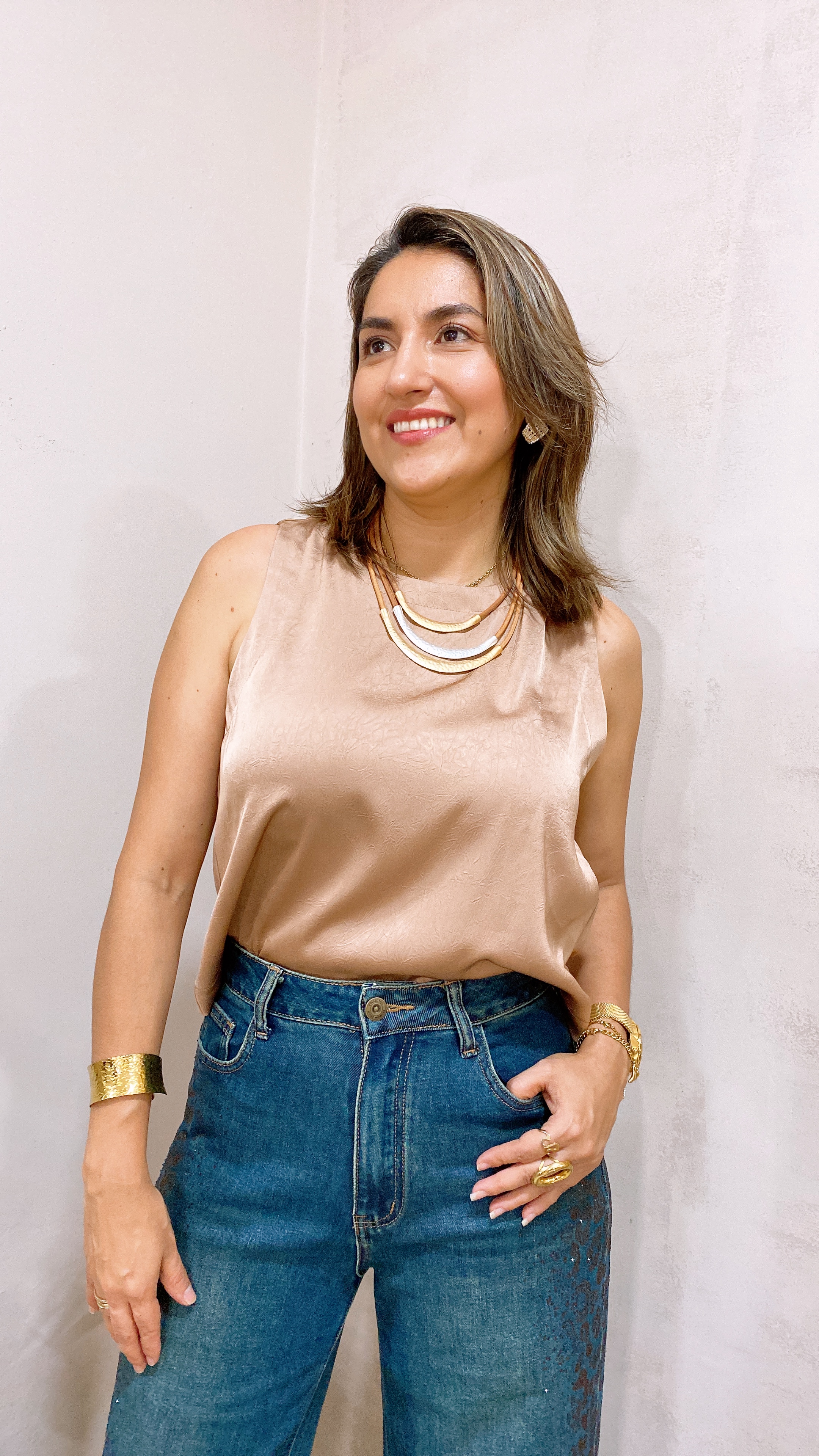 Blusa manga sisa con escote en espalda - S, Café estuco