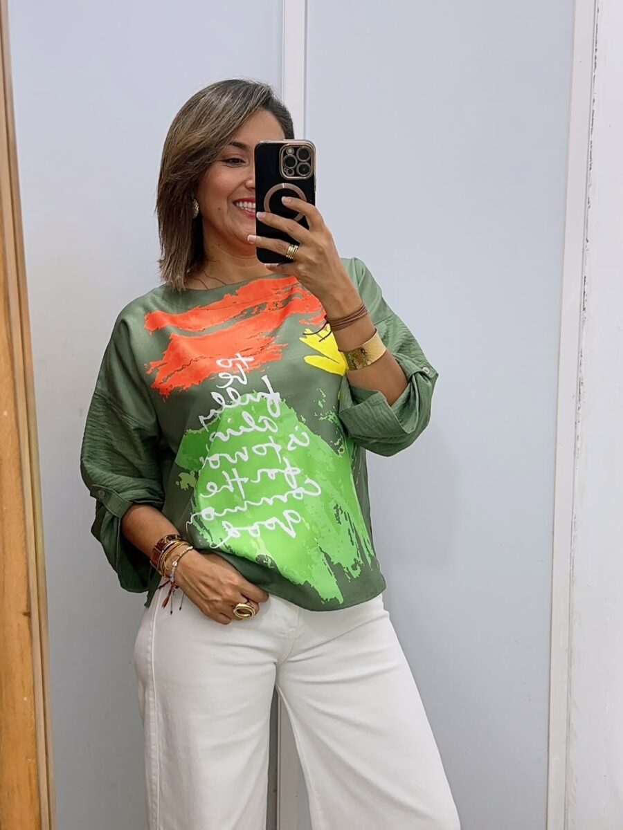 Blusa cuello redondo manga 3/4 con estampado